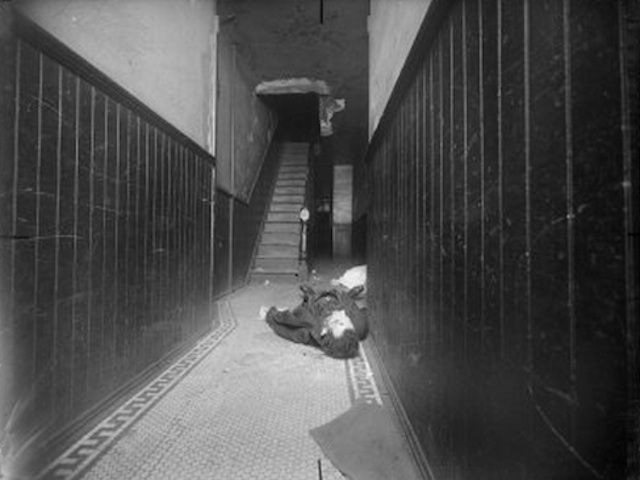 Nsfw Horrifying Crime Scene Photos From 1920s New York City